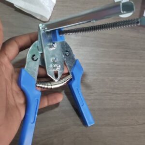 Cage plier stapler type