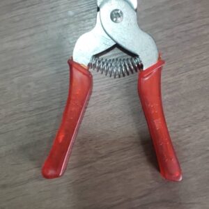 Single cage plier