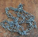 Chain to hang brooder bulb or gas brooder